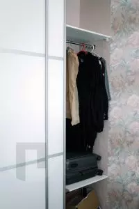 Двери купе в комнату ЛДСП белый